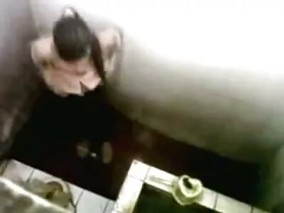 ਕੁੱਕੜ ਨੂੰ ਪਿਆਰ ਕਰਨ ਵਾਲੀ ਮਿਲ੍ਫ਼ ਨੂੰ ਉਸ ਦੀ ਲੋੜ ਸੀ