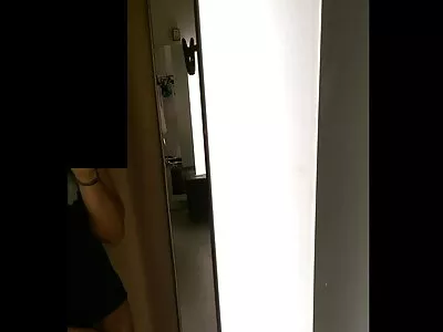 ਰੈੱਡਹੈੱਡ ਬੇਬ ਸਕਾਰਲੇਟ ਬਰਫ਼ ਵੱਡੇ ਚੂਚੇ ਨਾਲ fucks ਕਾਊਬੌਏ